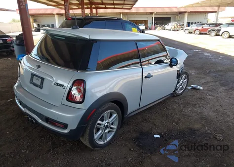 2011 Mini Cooper S z USA, uszkodzony, nr VIN WMWSV3C59BTY12009
